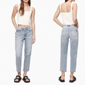 Calvin KLEIN JEANS. High rise cropped.  Size 32
